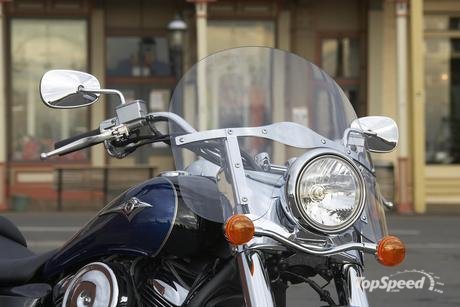 55. 2008 Kawasaki Vulcan 1600 Classic Front End